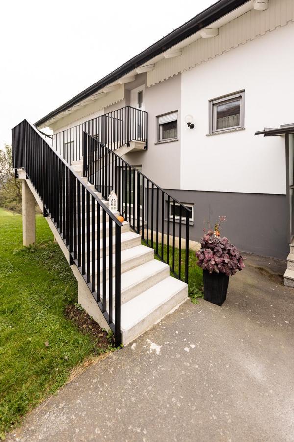 Monis Appartementhaus Unterlamm  Exterior photo